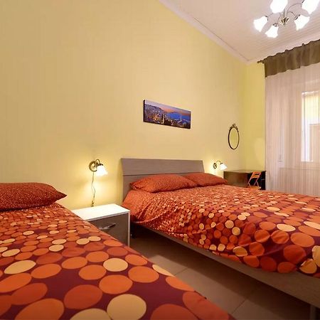 Апартаменты Trimarchi House Неаполь Экстерьер фото
